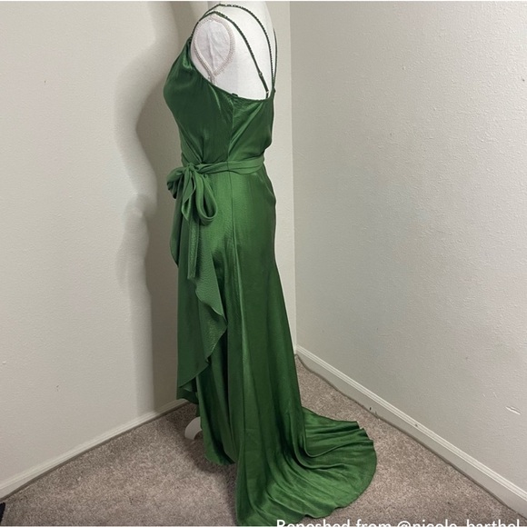 BCBG MAXAZRIA HAMMERED SILK HIGH LOW DRESS W STRAP BEADED EMBELLISHMENT SZ M - Picture 8 of 16